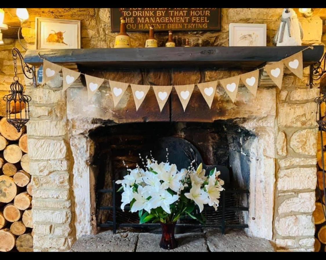 The Rose & Crown Farmhouse Kitchen Nympsfield ภายนอก รูปภาพ